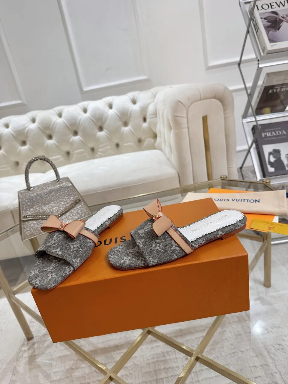 👟👟Ex-factory price 340👟👟 Genuine leather sole +40 Lv denim jacquard slippers, ex-factory price 70-43 Leather sole +40